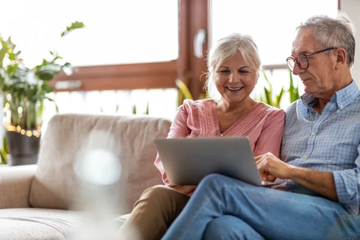 How Do You Pay for Assisted Living? | The Courtyard How Do You Pay for Assisted Living? | The Courtyard